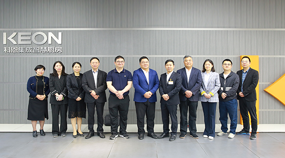 嵊州市政協副主席裘慶軍一行蒞臨科恩參觀指導！